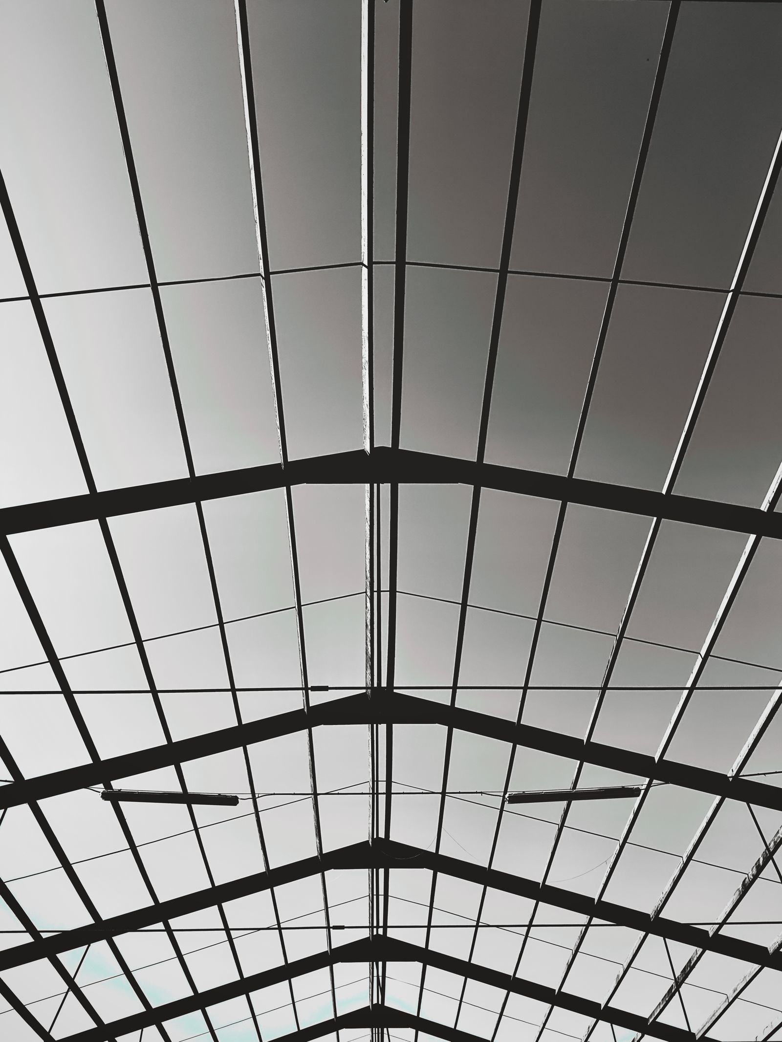 Geometric metal roof construction and structure